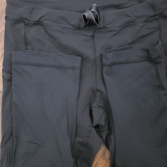 Lululemon Running Crops - 4 - Picture 3 of 4